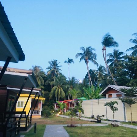 Phumiphat Resort Koh Mook ตรัง ภายนอก รูปภาพ